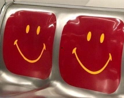 娱乐圈吃瓜文案搞笑版,笑料百出，瓜皮满天飞